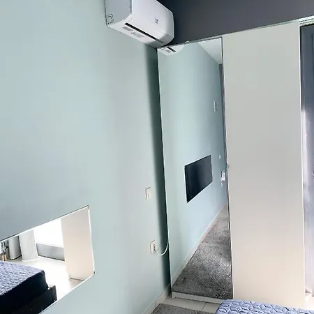 Σπίτι διακοπών Confidential Apartment, Prime Location